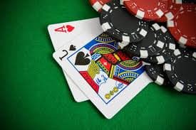Multi-camera live dealer blackjack table in HD